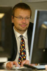 Dieses Bild hat ein leeres Alt-Attribut. Der Dateiname ist cz6_internet.jpg